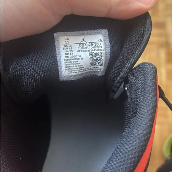 Nike Air Jordan Mid Black White Zigzag swoosh - Picture 5 of 6